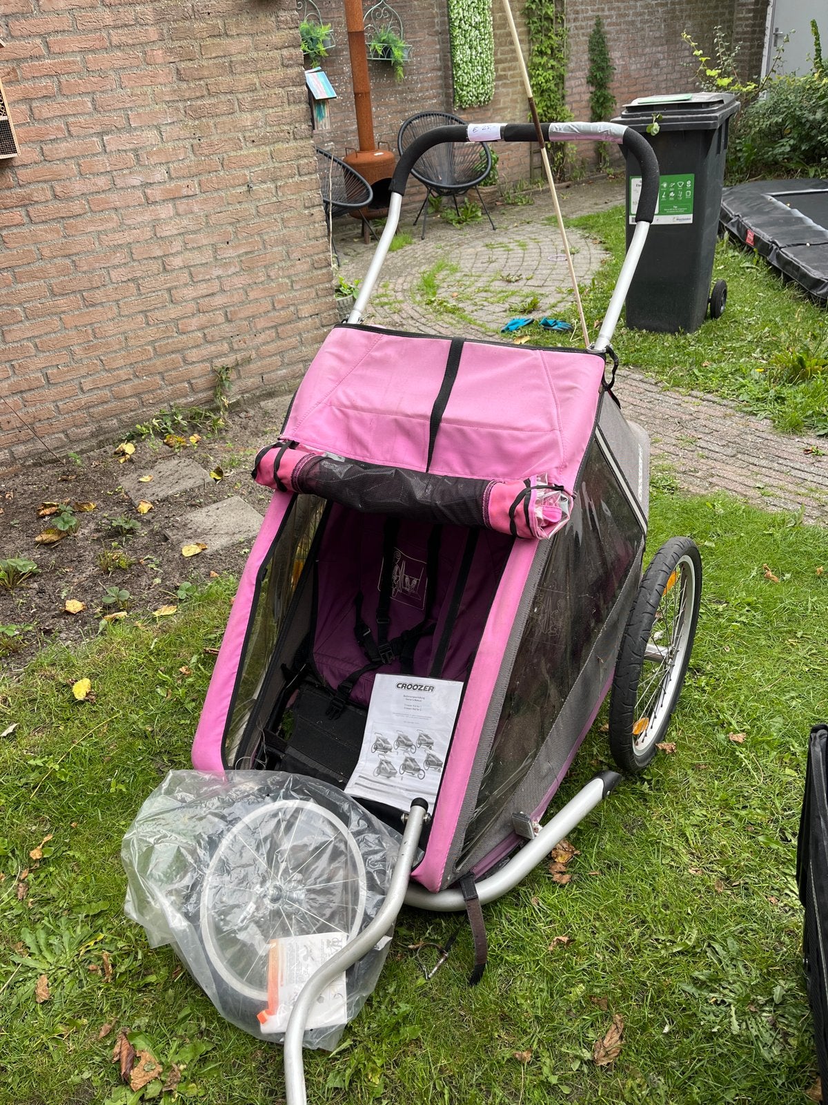 Croozer kinderkar roze, Ophalen, Gebruikt, Vering, Kinderkar