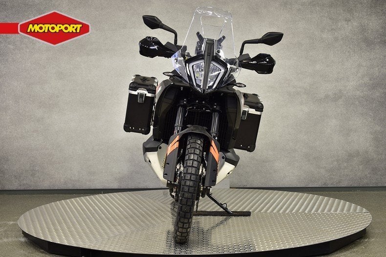 KTM 790 ADVENTURE L (bj 2024), KTM Sportmotorcycle GMBH, Bedrijf, Toermotor, Stallhofnerstrasse 3
5230  Mattighofen, AT
