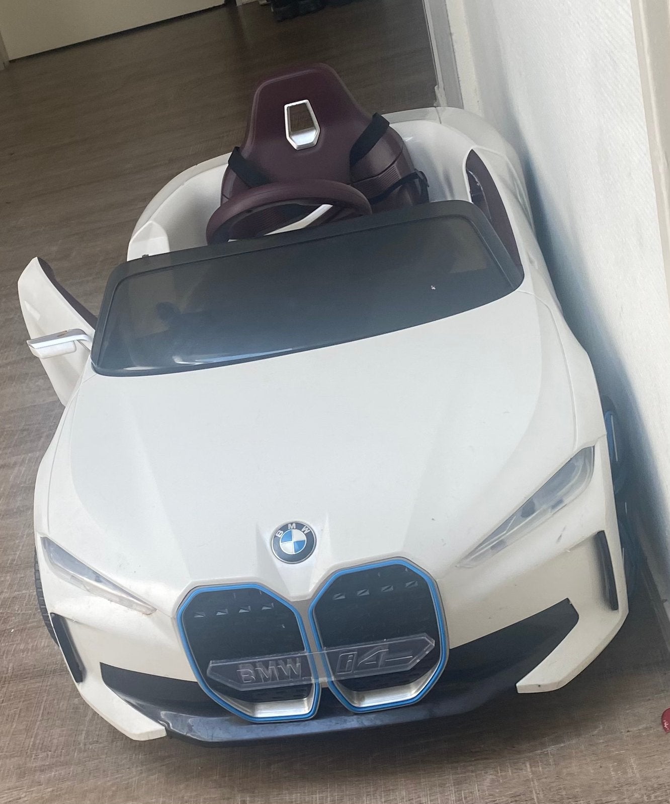 BMW I4 elektrische kinderauto, Kinderen en Baby's, Speelgoed | Buiten | Accuvoertuigen, Ophalen, Gebruikt