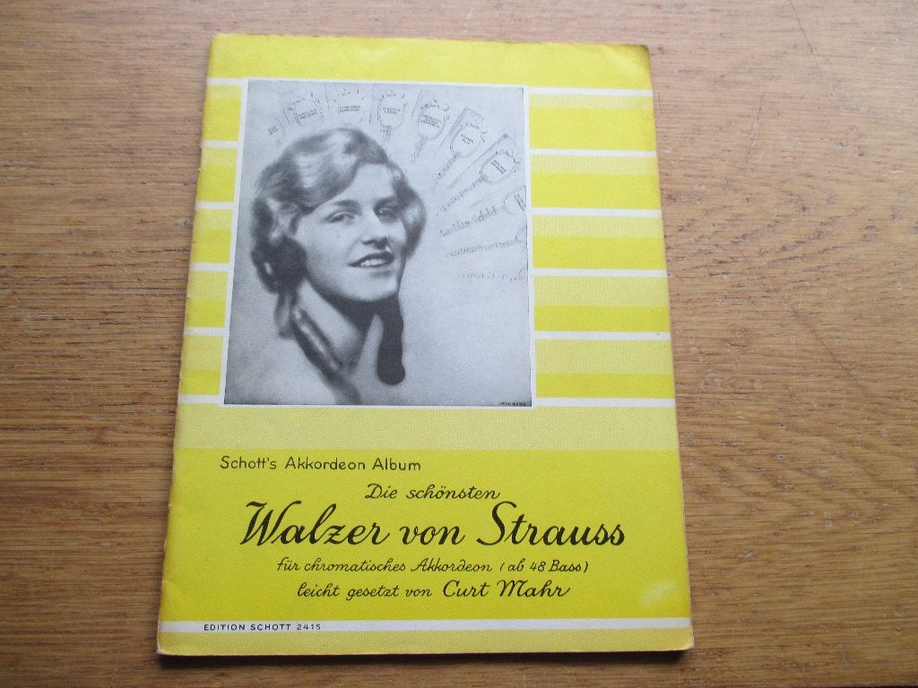 Schott's Akkordeon Album - Walzer van Strauss-voor accordeon, Muziek en Instrumenten, Gebruikt, Klassiek, Ophalen of Verzenden