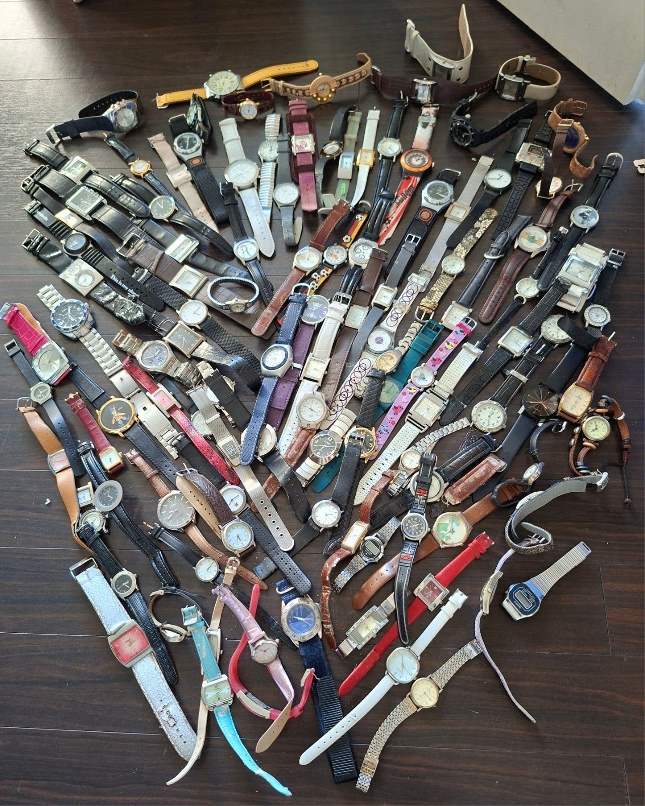 Lot van 400 +  heren & dames Horloges batt in 1 koop, Gebruikt, Staal, Polshorloge, Overige materialen