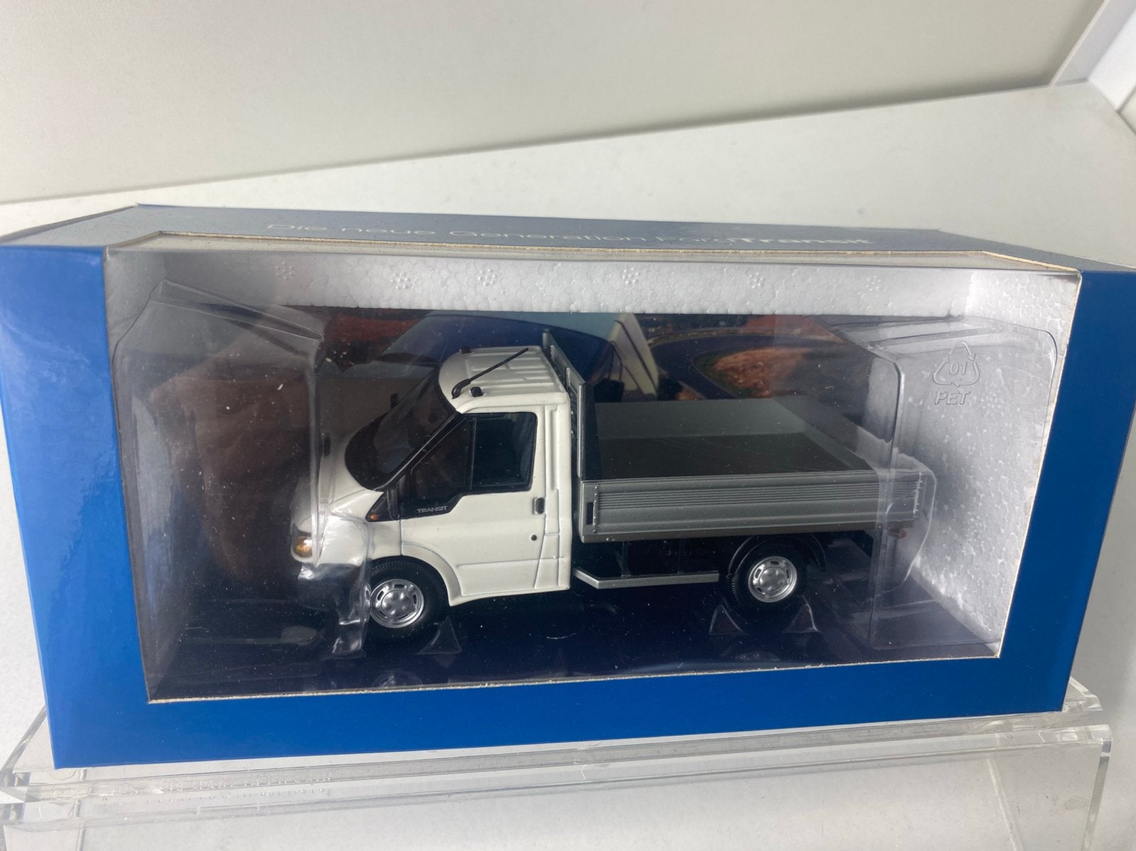 1:43 Ford Transit bakwagen/single cabin-in dealer package, Ophalen of Verzenden, Nieuw, Auto, Overige merken