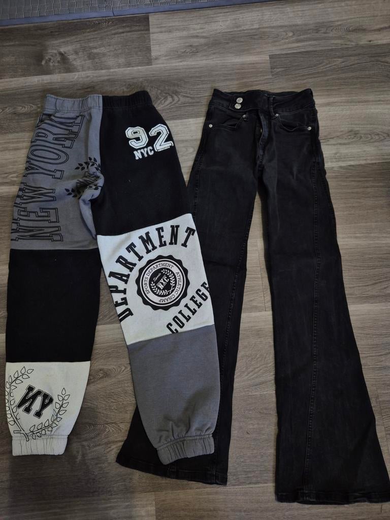 2 leuke meiden broeken maat xxs, Kleding | Dames, Broeken en Pantalons, Zwart, New Yorker, Ophalen of Verzenden, Zo goed als nieuw