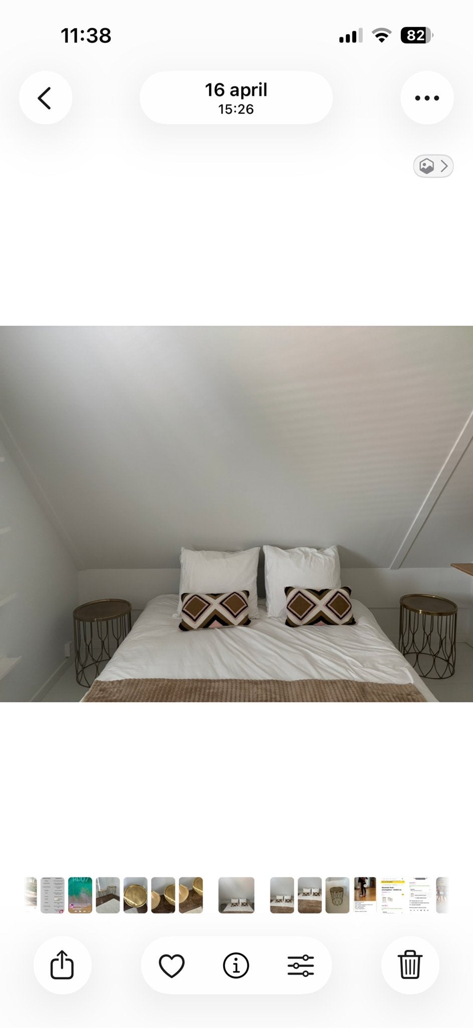 Gouden bijzettafels / nachtkastjes, Huis en Inrichting, Tafels | Bijzettafels, Minder dan 55 cm, Metaal of Aluminium, Rond, Zo goed als nieuw
