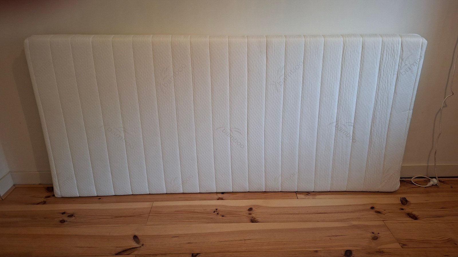 Zo goed als nieuw bamboo koudschuim matras 200x90x15cm, Ophalen, 90 cm, Eenpersoons, Zo goed als nieuw