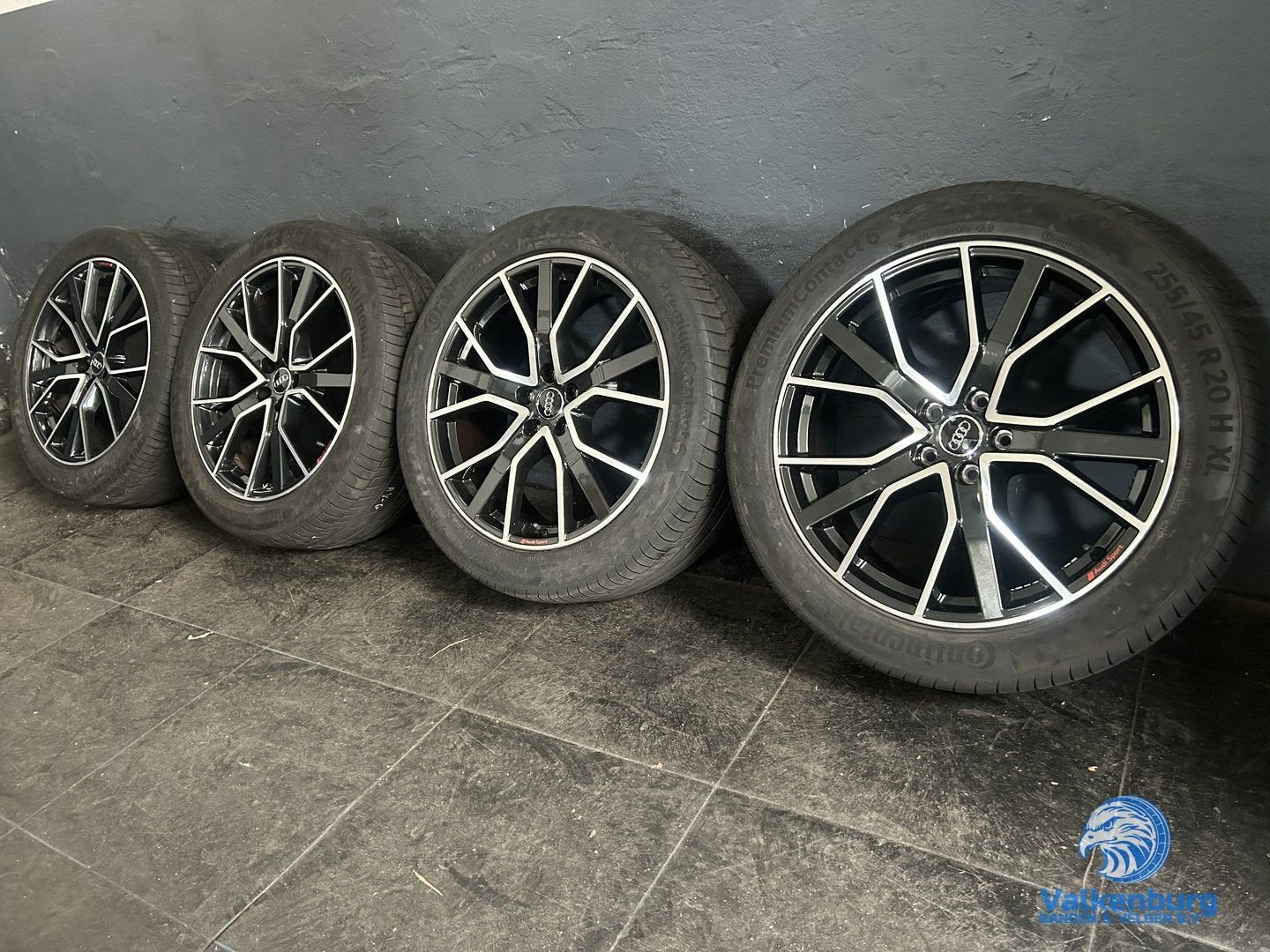 6mm! Originele Audi Q5 SQ5 80A Audi Sport 20 inch zwarte vel
