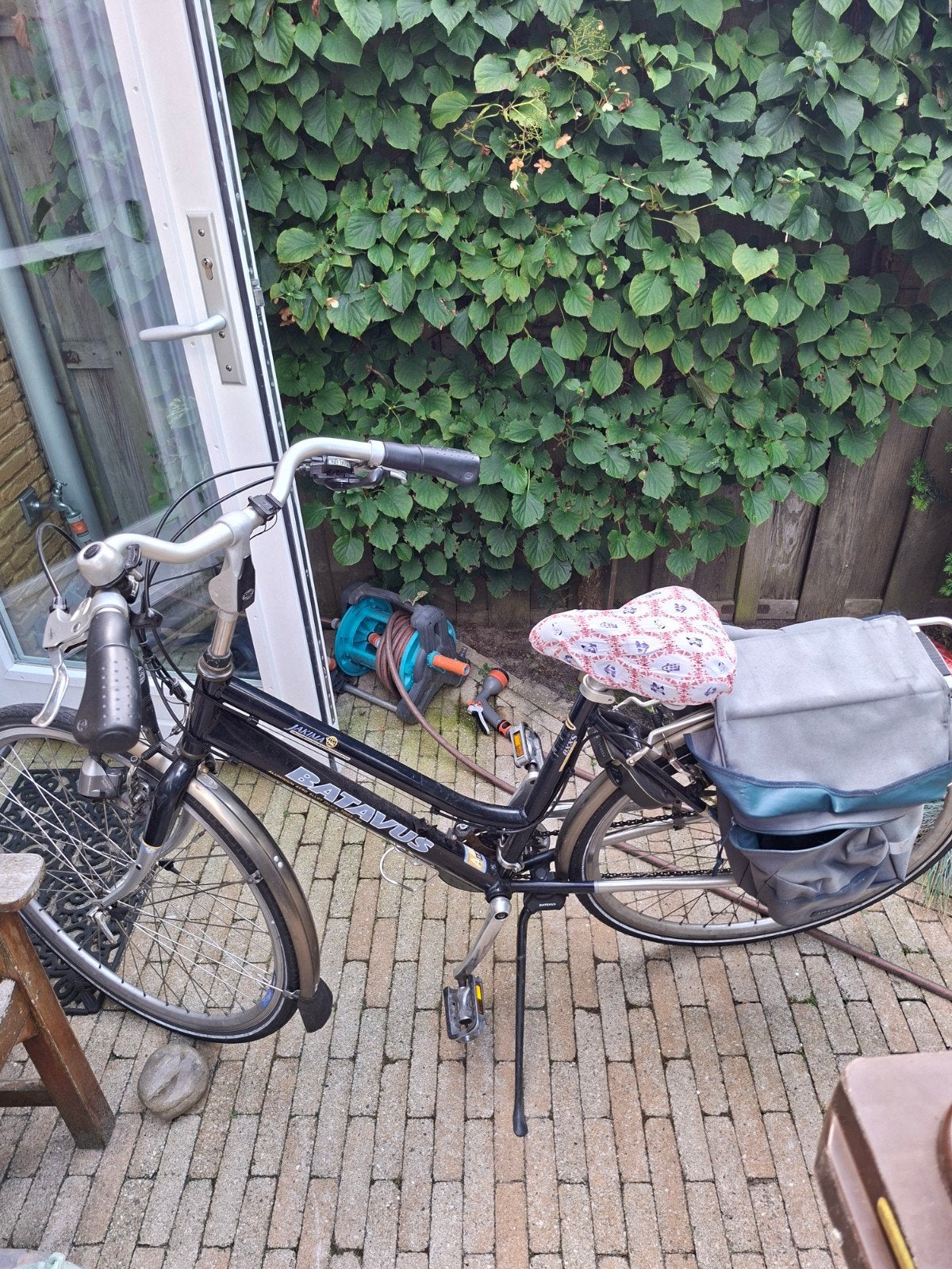 damesfiets Batavus Jakima met fietstassen, Fietsen en Brommers, Ophalen, Velgrem, Versnellingen, Batavus