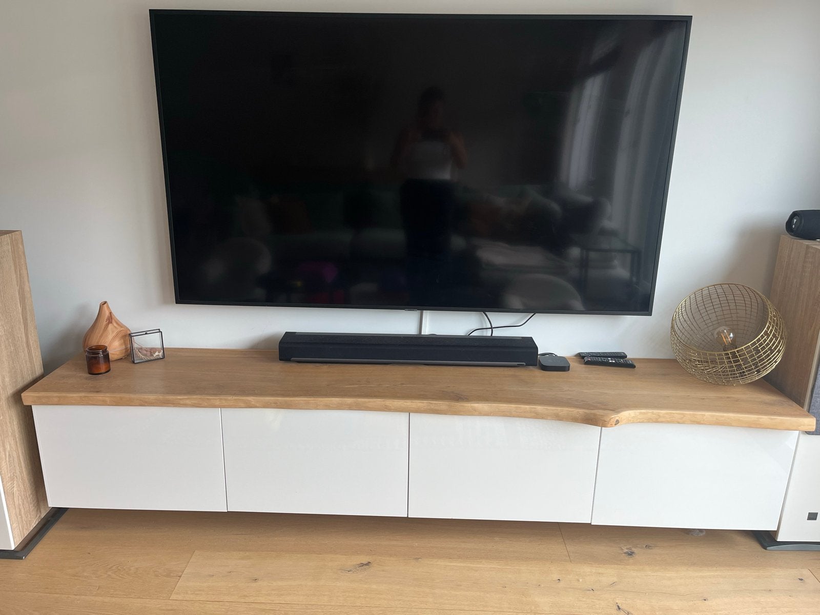 Modern TV-meubel met eikenhouten blad, Ophalen, Gebruikt, Eikenhout, 200 cm of meer