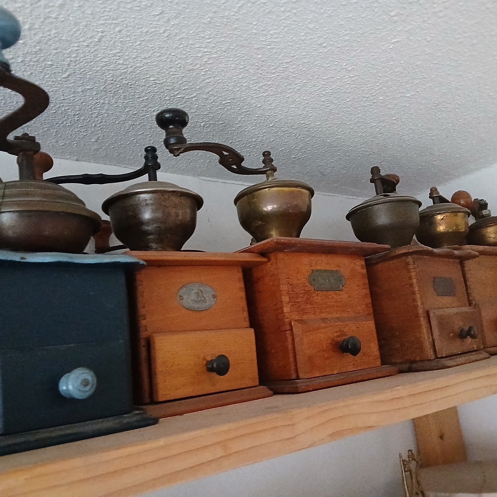 Grote verzameling antieke koffiemolens (82 stuks), Antiek en Kunst, Ophalen