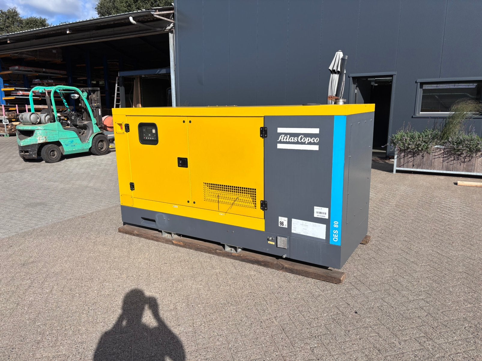 Atlas Copco QES 80 NIEUW! - 172 uur!, Ophalen of Verzenden, Zo goed als nieuw, 30 kVA of meer, Elektrisch startend