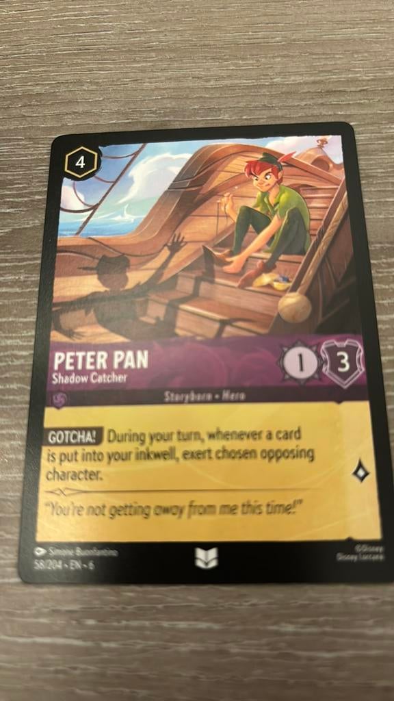 Disney Lorcana Peter Pan shadow catcher 58-204 6AZS nonfoil, Ophalen of Verzenden, Zo goed als nieuw, Losse kaart
