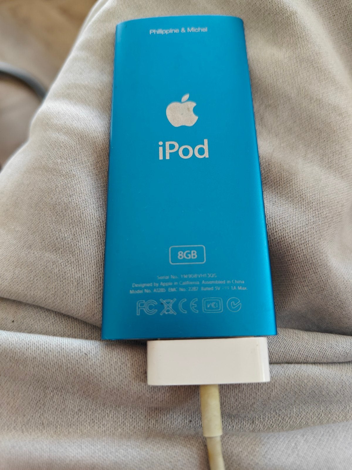 iPod Nano 4e generatie "Philippine & Michel" uitvoering, Audio, Tv en Foto, Mp3-spelers | Apple iPod, N, Zwart, Ophalen of Verzenden