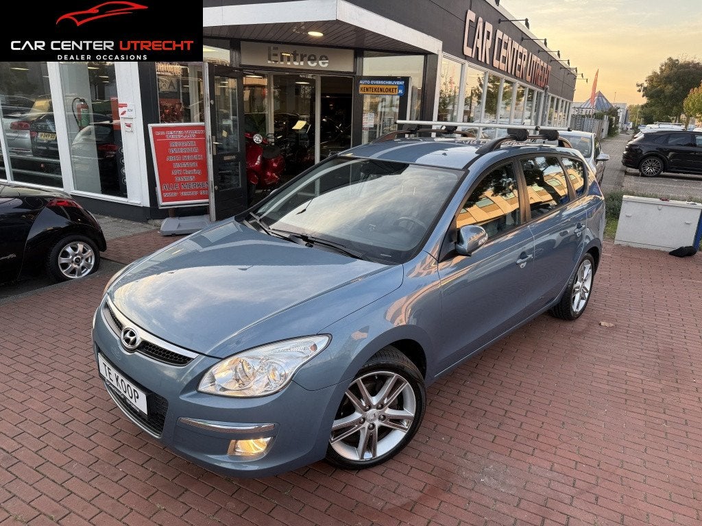Hyundai i30 CW 2.0i i-Catcher, Auto's, Gebruikt, Zwart, Blauw, 550 kg
