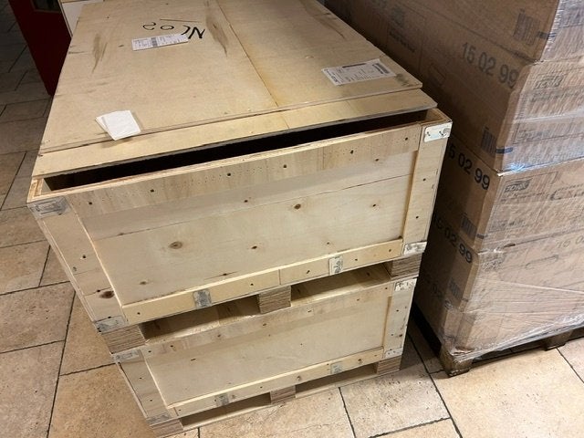 2 KRATTEN, Ophalen, Gebruikt, 50 cm of meer, Krat
