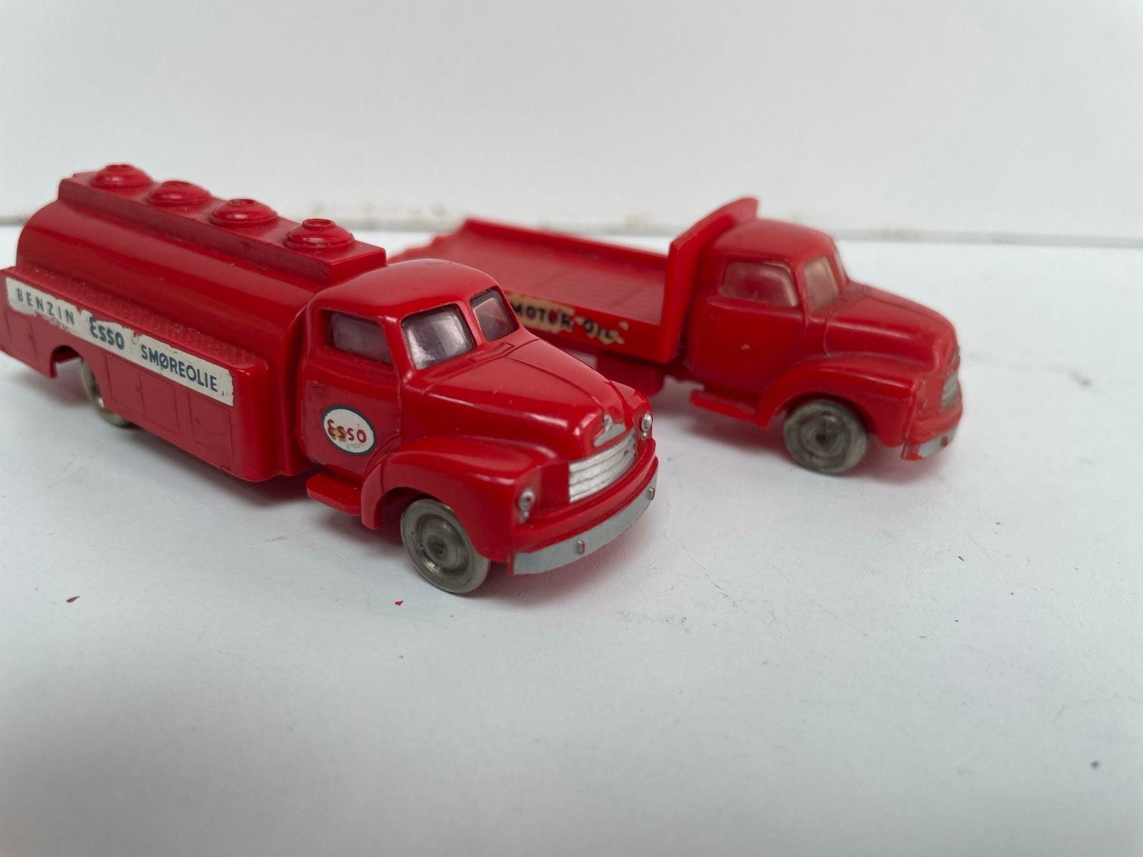 Vintage Lego Esso vrachtwagens (2 stuks), Ophalen of Verzenden, Gebruikt, Bus of Vrachtwagen