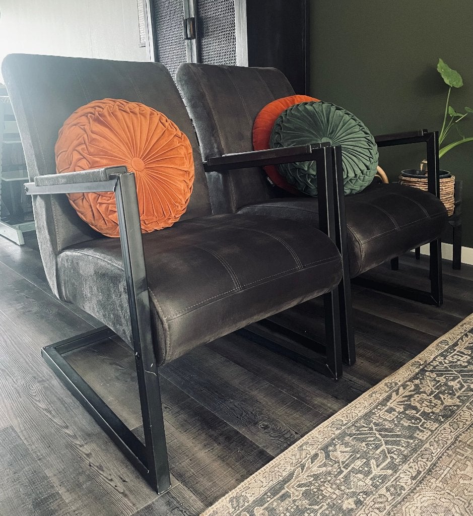 2 mooie Richmond fauteuils in de kleur antraciet, Huis en Inrichting, Fauteuils, Ophalen, Gebruikt, 75 tot 100 cm, Industrieel