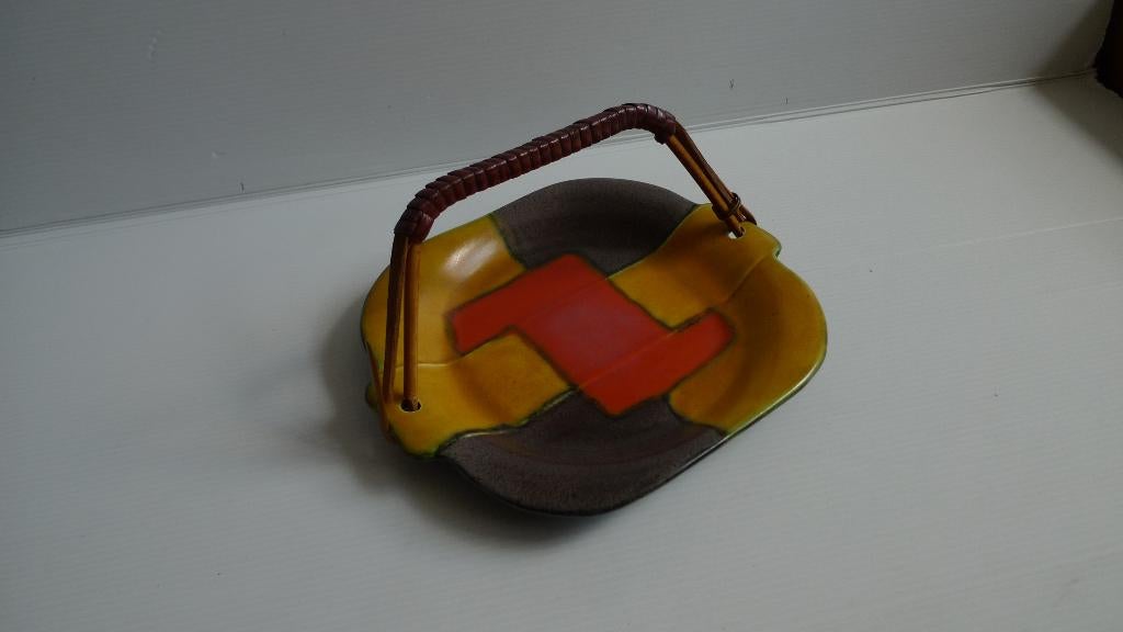 Art Deco keramische schaal met rotan hengsel, Antiek en Kunst, Ophalen of Verzenden