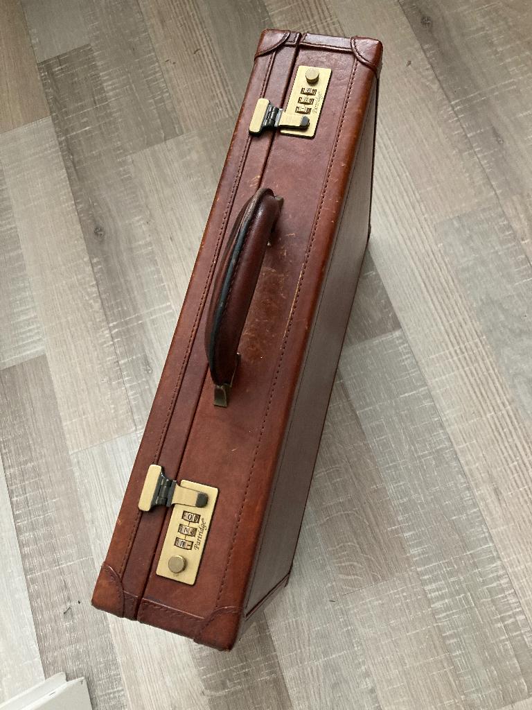 Attaché-/diplomatenkoffer (Partridge), Sieraden, Tassen en Uiterlijk, Koffers, Gebruikt, Slot, Ophalen of Verzenden, 35 tot 45 cm