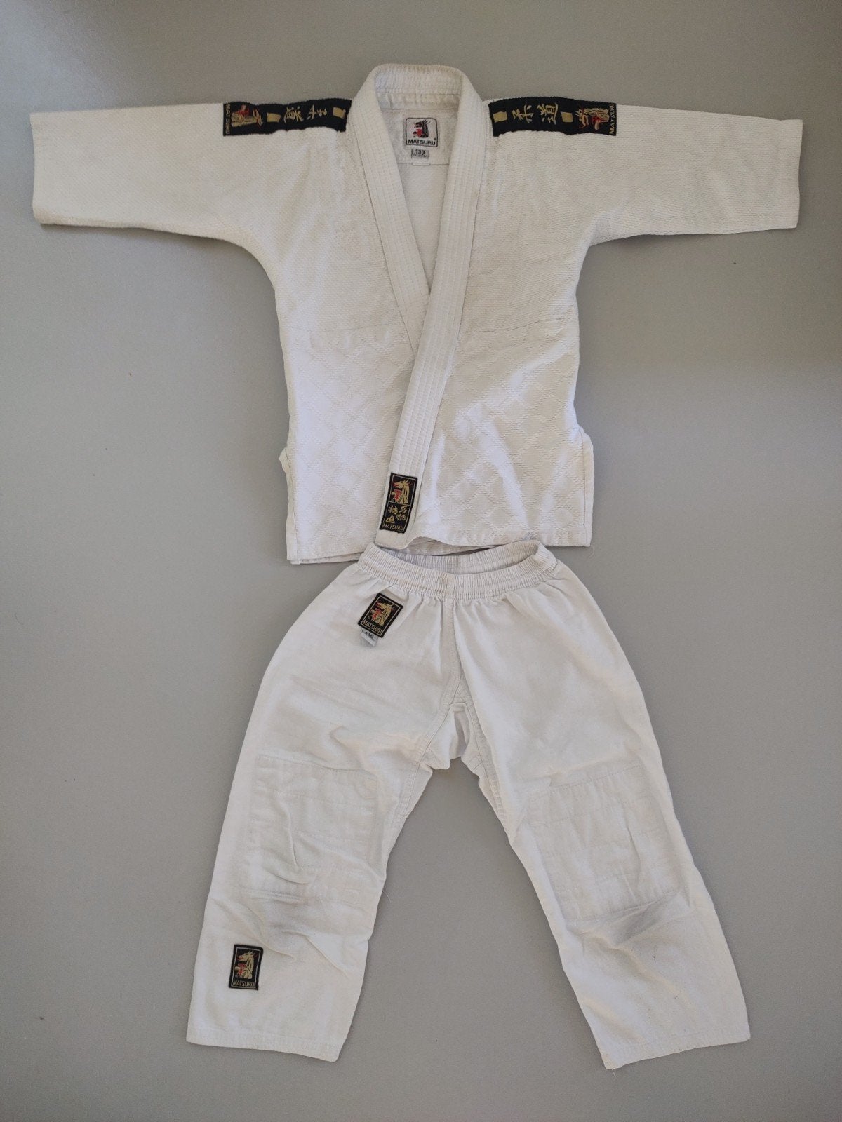 Judopak Matsuru Juvo - mt 130 -  z.g.a.n., Ophalen, Maat XS of kleiner, Judo, Vechtsportpak