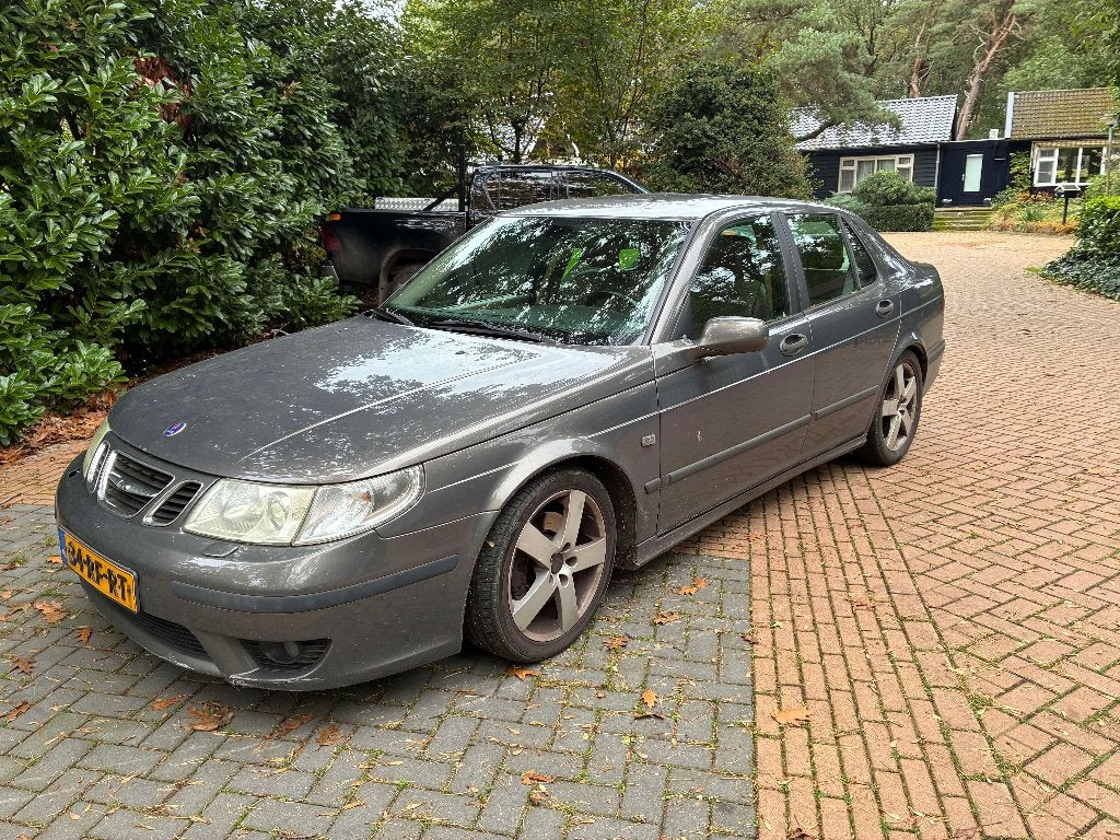Saab 9-5 2.3 Turbo Aero AUT 2005 Grijs + 4 extra velgen, Auto's, 1800 kg, Beige, 4 cilinders, Particulier