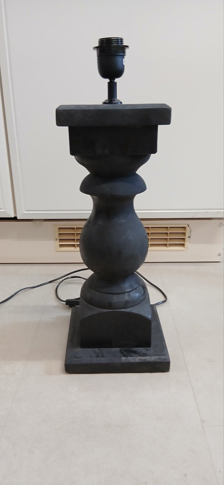 Zwarte tafellamp / vloerlamp,  hout, 45 cm, Zo goed als nieuw, Zwart, Landelijk