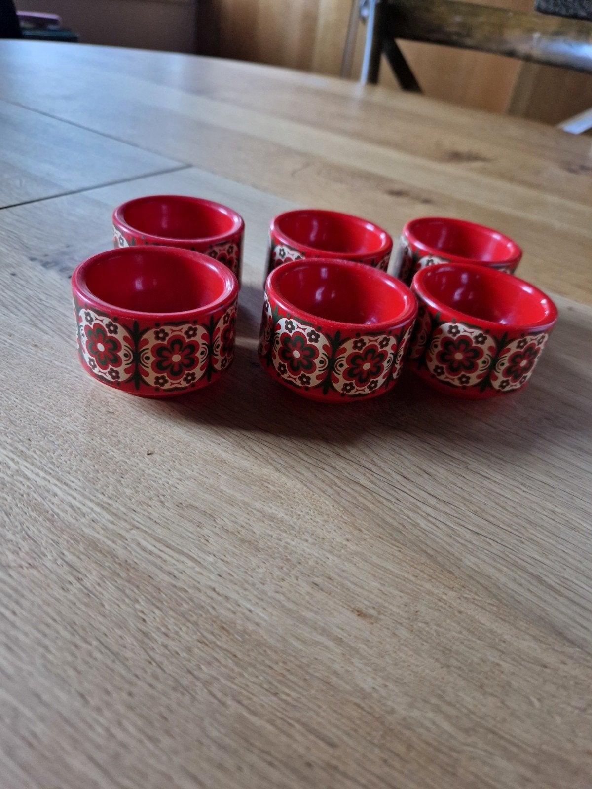 RETRO RODE EIERDOPJES 6x, Overige typen, Ophalen of Verzenden, Kunststof, Rood