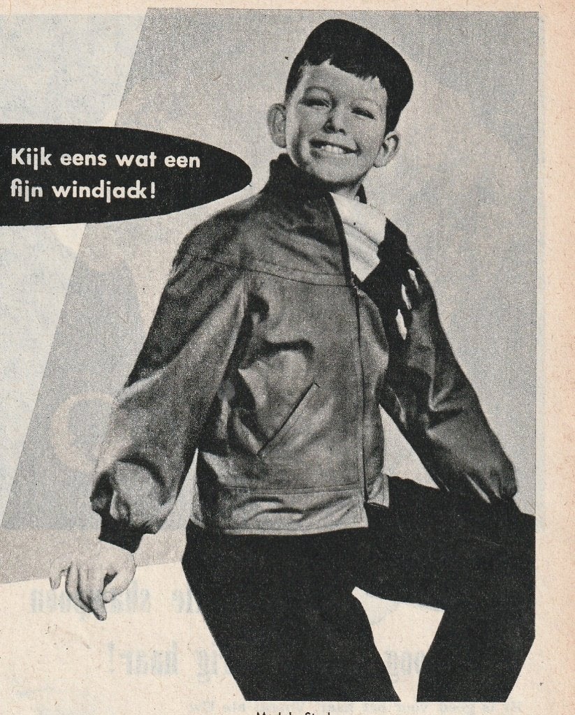 Retro reclame 1957 Sturka jongensmode jongetje windjack, Verzenden, Overige typen