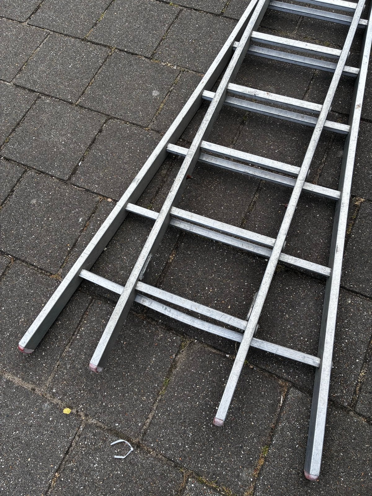 Aluminium uitschuifbare ladder met wielen, Ophalen, Gebruikt, Ladder, Opvouwbaar of Inschuifbaar