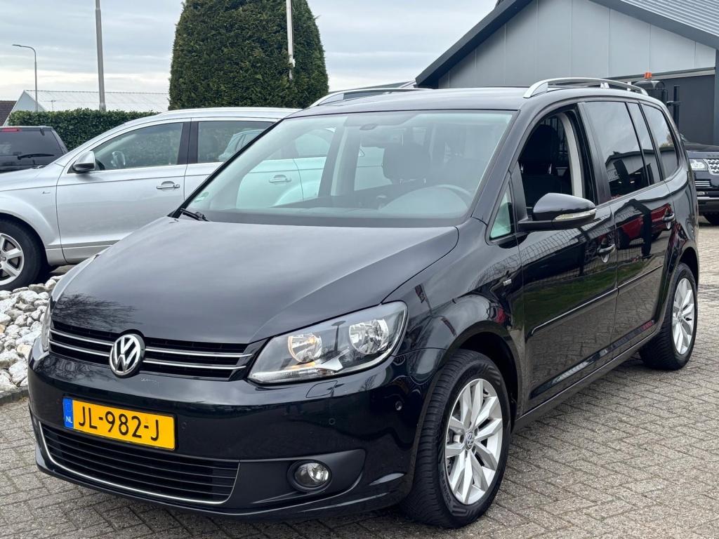 Volkswagen Touran 1.6 TDI Highline DSG Automaat 7-Persoons T, Euro 5, 4 cilinders, 7 stoelen, Zwart