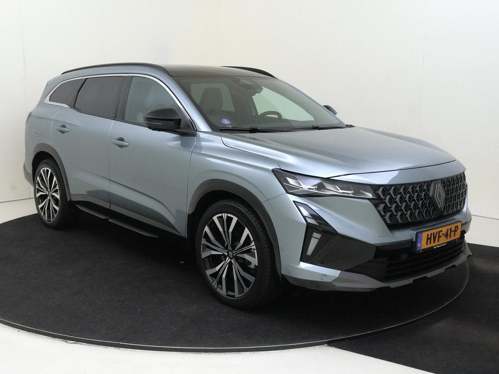 Renault Espace E-Tech full hybrid 200Pk iconic 7p. | Solarba, Auto's, Renault, Euro 6, 1199 cc, 2 kWh, 7 stoelen