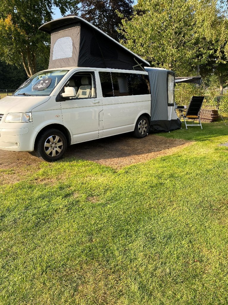 Camper VW  T5 2009, Auto's, Voorwielaandrijving, Euro 5, 2216 kg, Overige carrosserieën