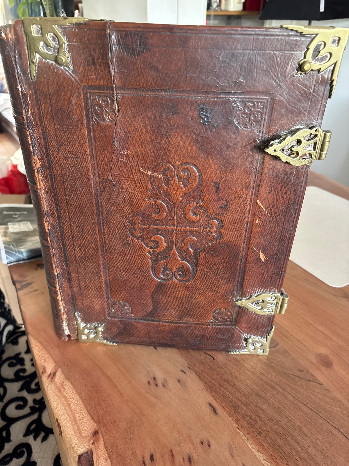 Antieke Statenbijbel uit 1868 met koperen beslag, Ophalen of Verzenden