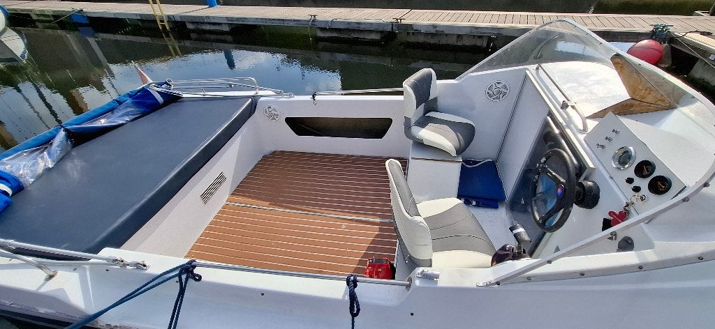 Jeanneau Europa Console/Toerboot - 6.30m, Gebruikt, Binnenboordmotor, Met afstandsbediening, 160 pk