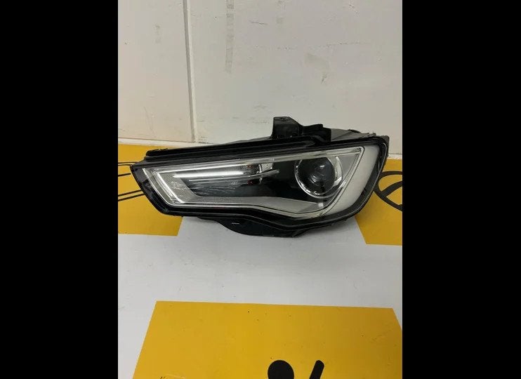 Koplamp Audi A3 8V Bixenon 2012-2016 8VO941005 Linksvoor