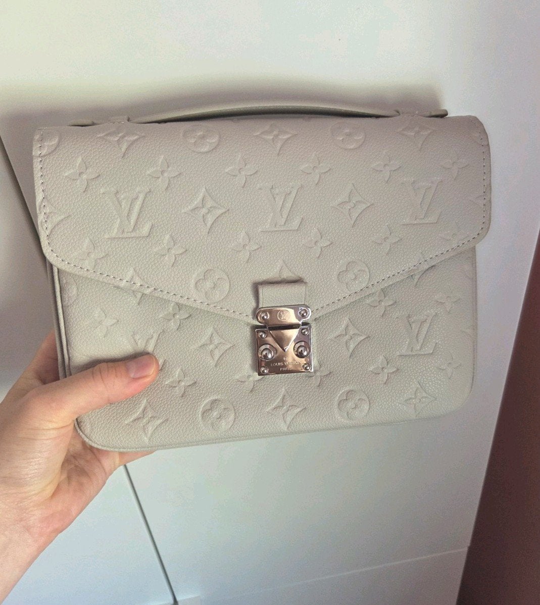 Louis Vuitton tas pochette Métis BRUME GRAY €90, Ophalen of Verzenden, Zo goed als nieuw, Grijs, Overige typen