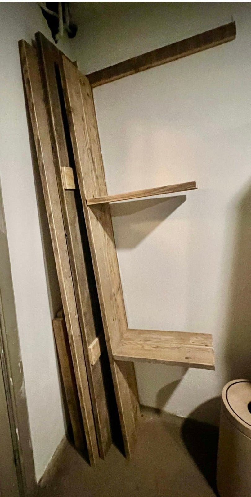 Gratis: Steigerhouten sidetable/kast Panaro (Houttwist), Ophalen, 200 cm of meer, Zo goed als nieuw, Minder dan 25 cm
