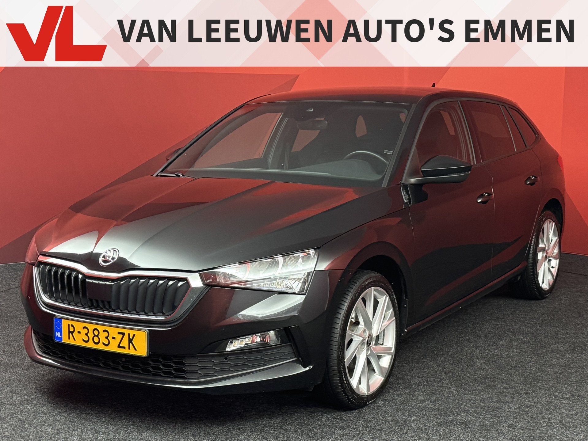 Skoda Scala 1.0 TSI Sport Business | Stoelverwarming | Clima, Auto's, Gebruikt, Met garantie (alle), 620 kg, Zwart