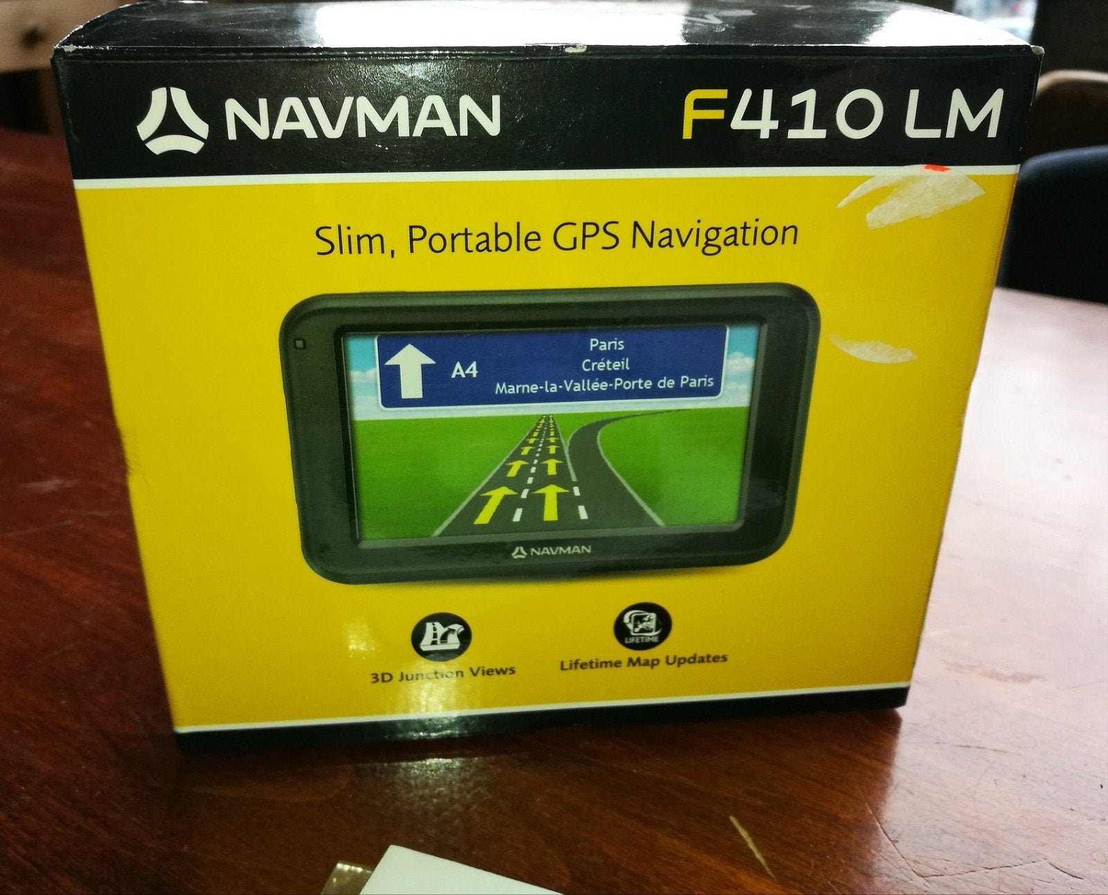 Navman F410 LM Slim, Draagbare GPS Navigatie, Ophalen of Verzenden, Zo goed als nieuw