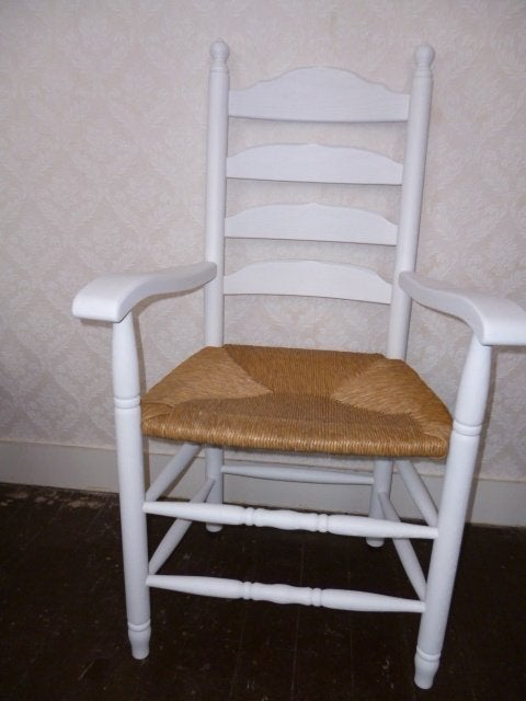 Brocante stoel hout met rieten zitting, Huis en Inrichting, Stoelen, Wit, *, Hout, Zo goed als nieuw