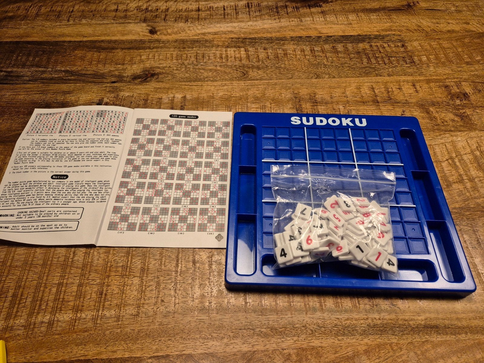 Sudoku bordspel met cijfertegels en boekje, Een of twee spelers, Ophalen, Gebruikt