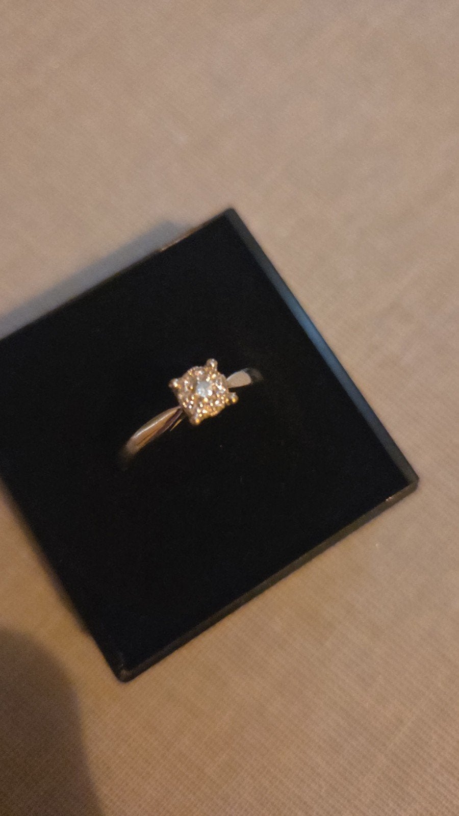 Witgouden ring met diamant, Ophalen, Wit, Zo goed als nieuw, Dame