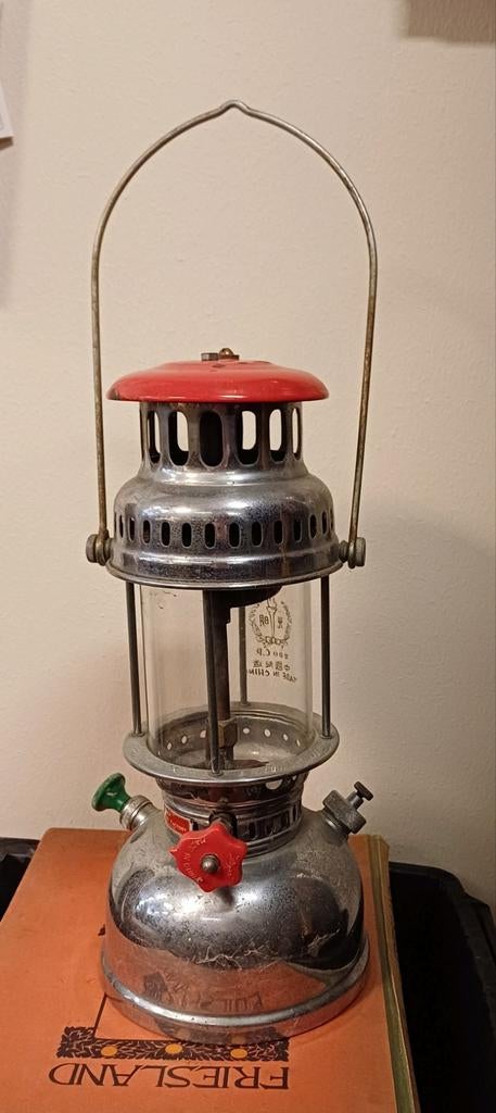 Olielamp Light Kwong Ming Factory made in China, Antiek en Kunst, Antiek | Lampen, Ophalen