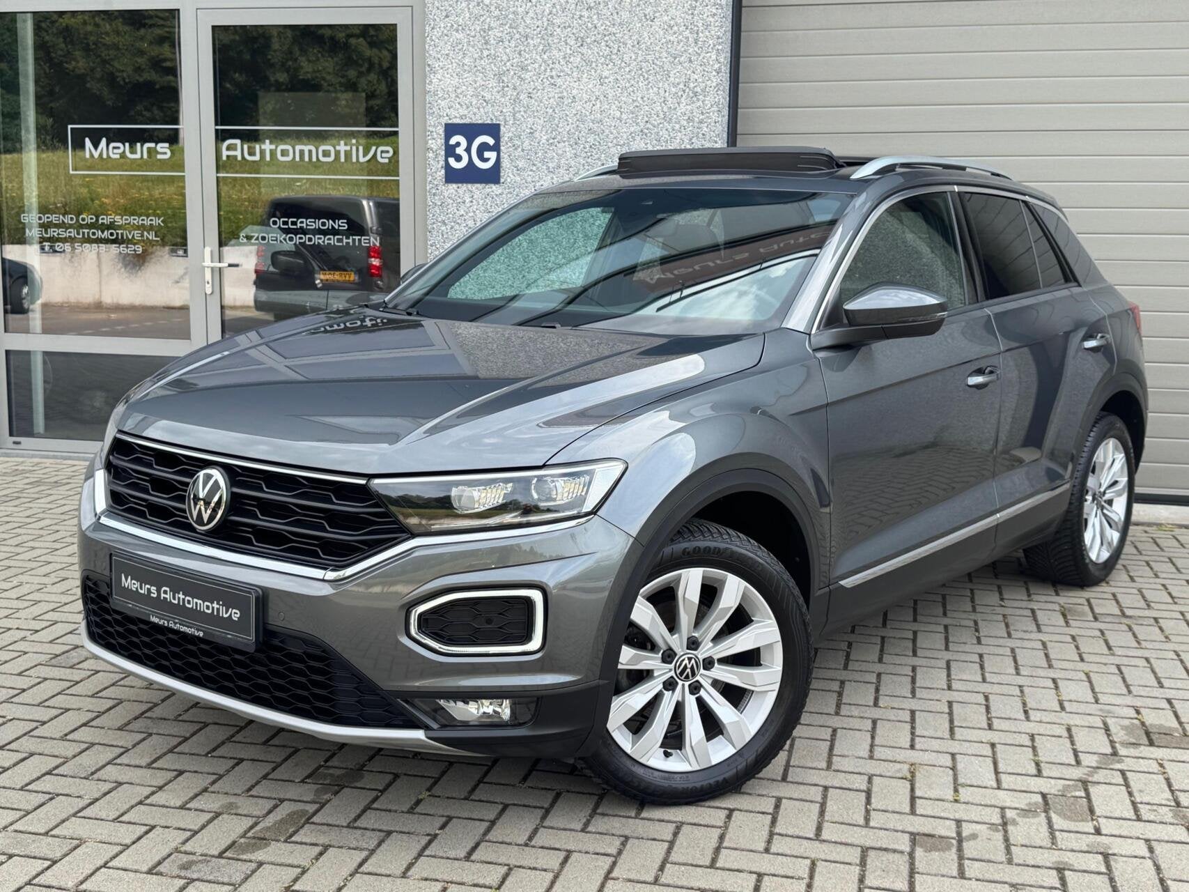 Volkswagen T-Roc 1.5 TSI Sport Pano/Virtual/ACC/Stoelver/Cli, Auto's, Volkswagen, Stof, Automatische klimaatregeling, 4 cilinders
