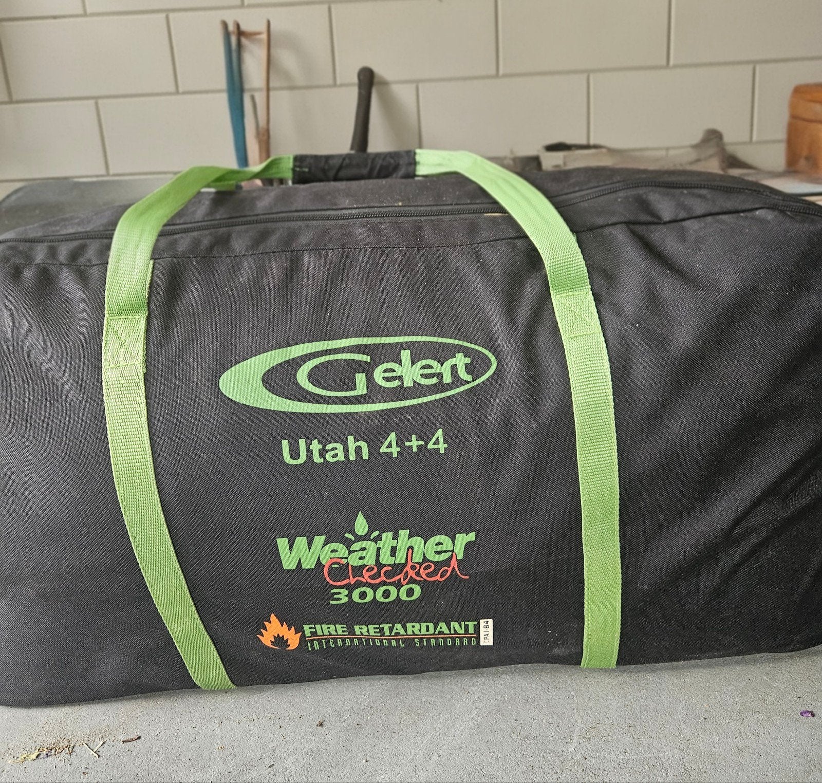 Gelert Utah 4+4 8-persoons tent, Caravans en Kamperen, Ophalen