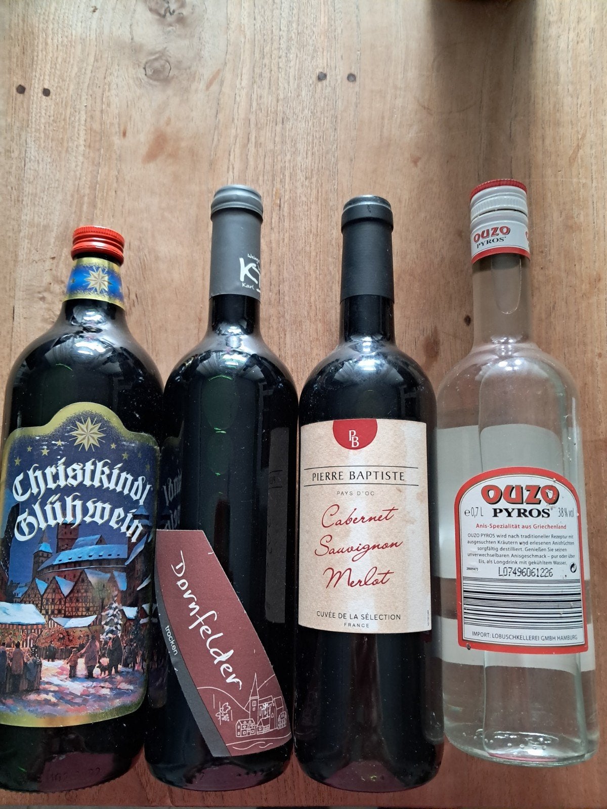 Wijn- en Ouzo-collectie: Glühwein, Dornfelder, Cabernet, Ophalen, Vol