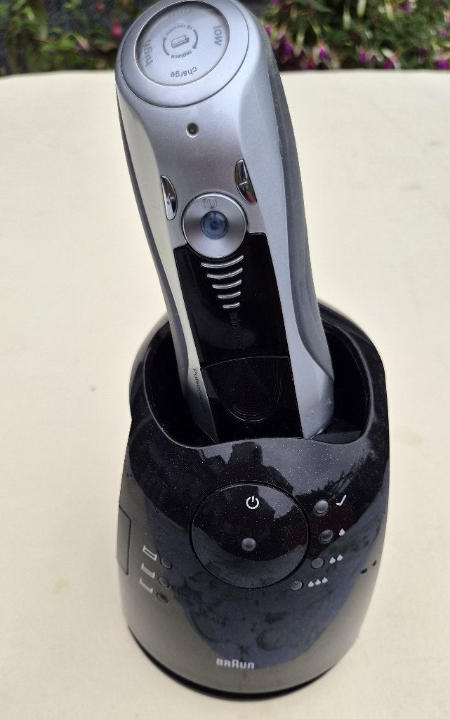 Braun Series 7 Pulsonic Pro scheerapparaat + Clean & Renew, Ophalen, Gebruikt, Scheren en Epileren