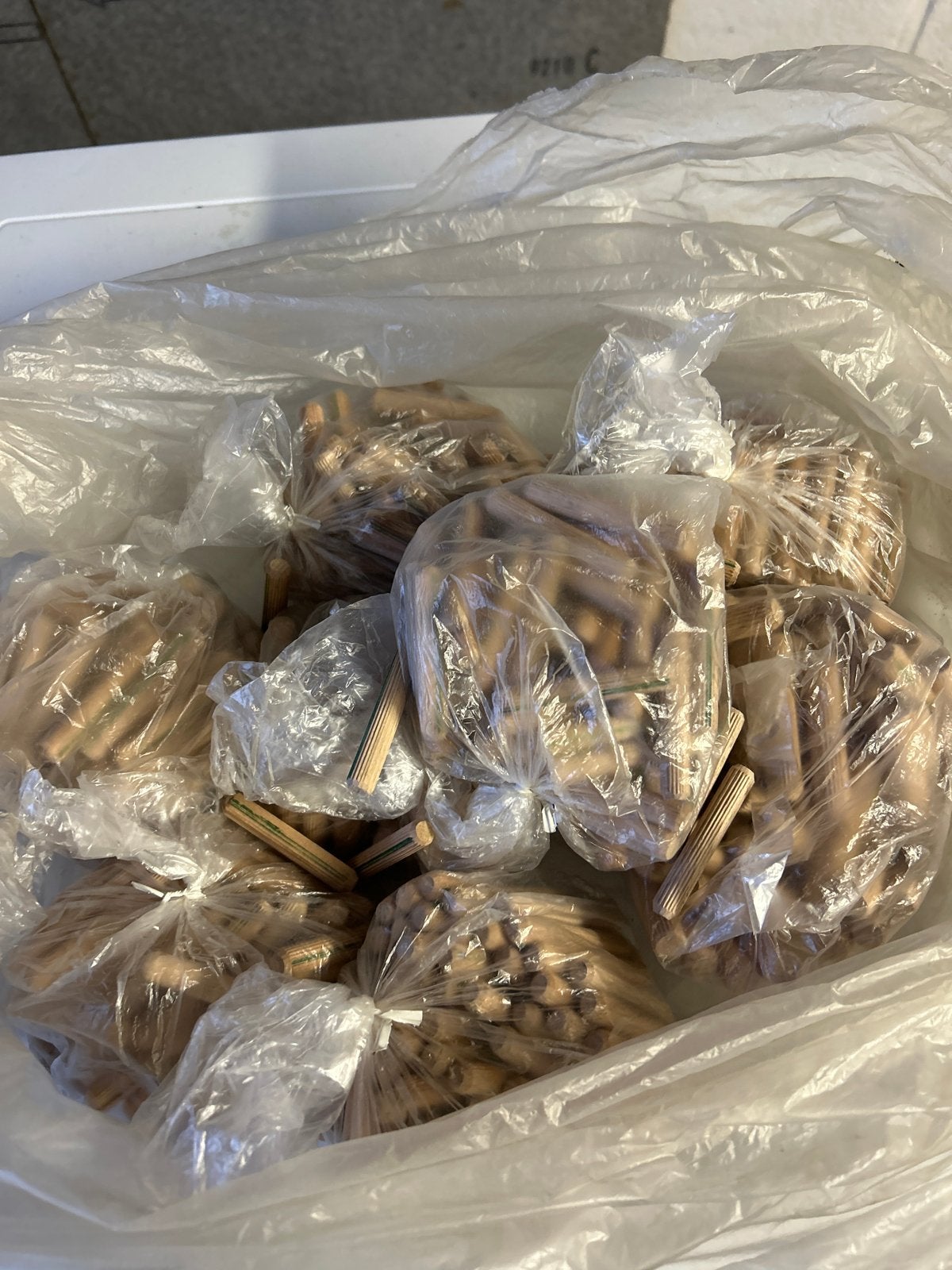 Houten pluggen - Diverse zakjes, Doe-het-zelf en Verbouw, Ophalen of Verzenden, Nieuw, Minder dan 50 mm, Pluggen