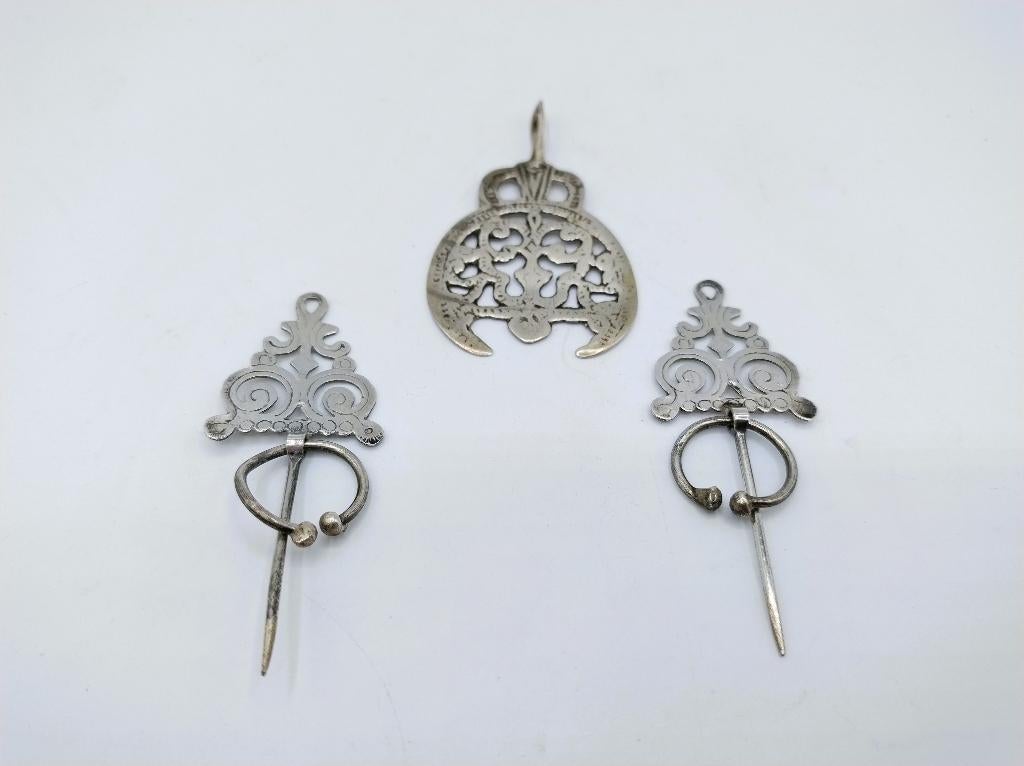 Zilveren berber fibula's + hanger, Tunesië, Sieraden, Tassen en Uiterlijk, Verzenden, Zilver, Hanger
