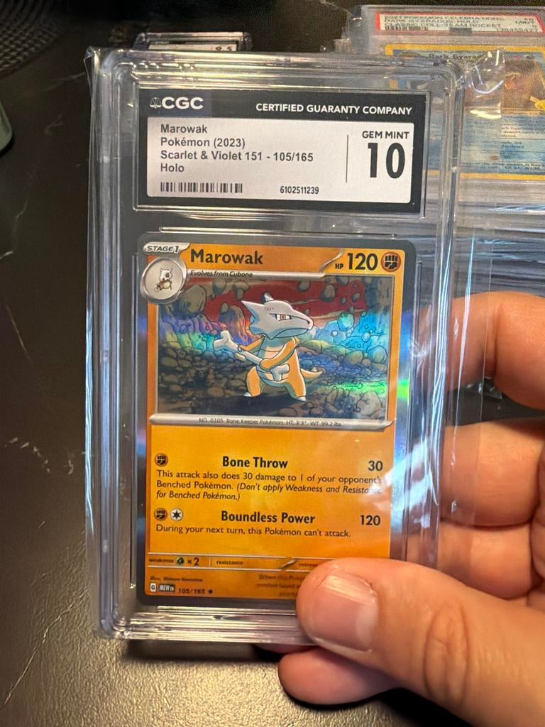 Marowak Pokémon kaart (2023) CGC 10, Ophalen of Verzenden, Zo goed als nieuw, Losse kaart, Foil