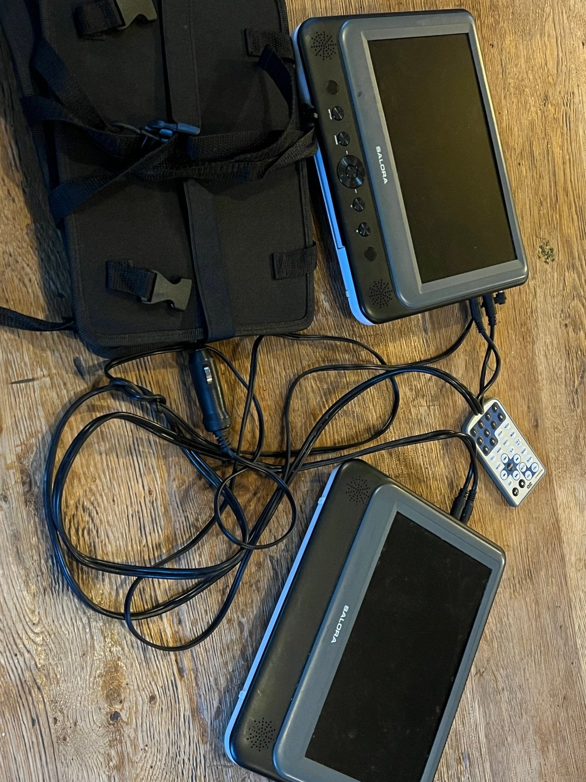 Salora Draagbare DVD-speler set met 2 schermen, Audio, Tv en Foto, Gebruikt, Draagbaar, Ophalen of Verzenden, Overige merken